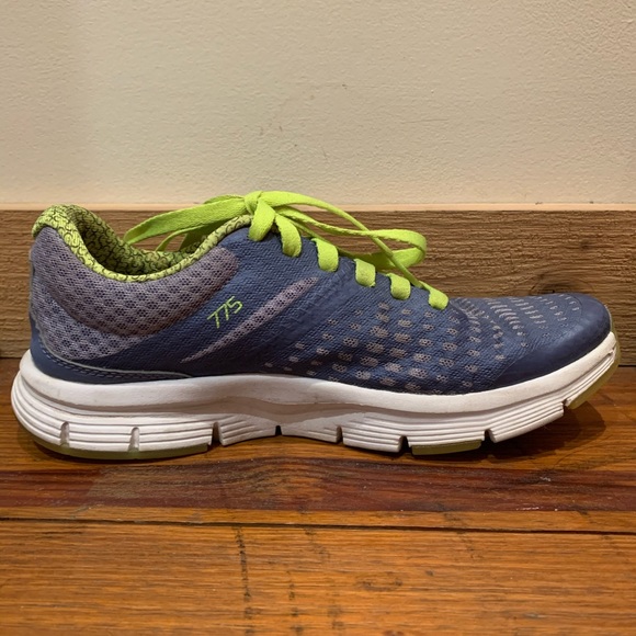 New Balance 775 Running Shoes - Picture 2 of 5